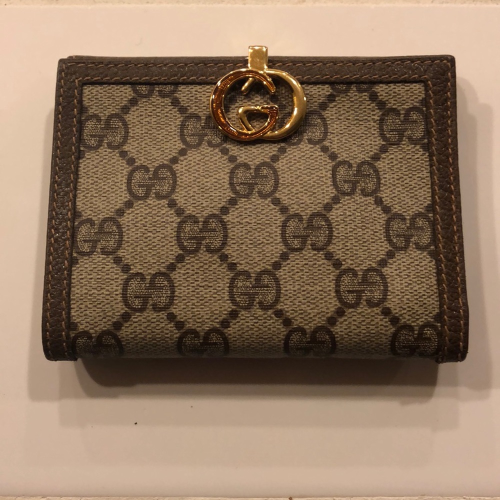 Gucci wallet